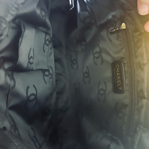 ***AUTHENTIC Chanel Pink Purse ***with matching mini - Picture 6 of 7